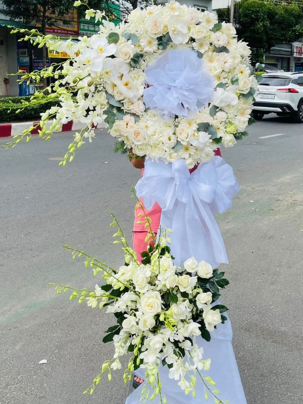 Mẫu hoa đa dạng, dịch vụ tận tâm