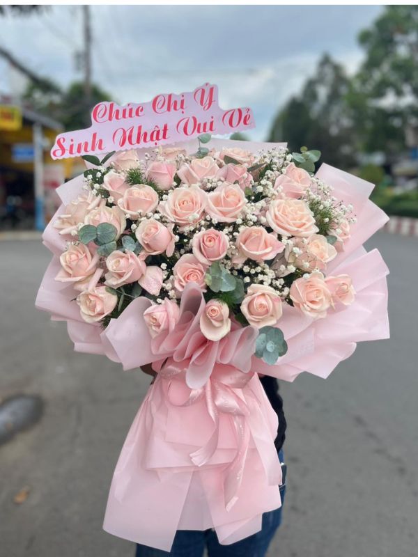 Nơi gửi gắm cảm xúc qua từng cánh hoa